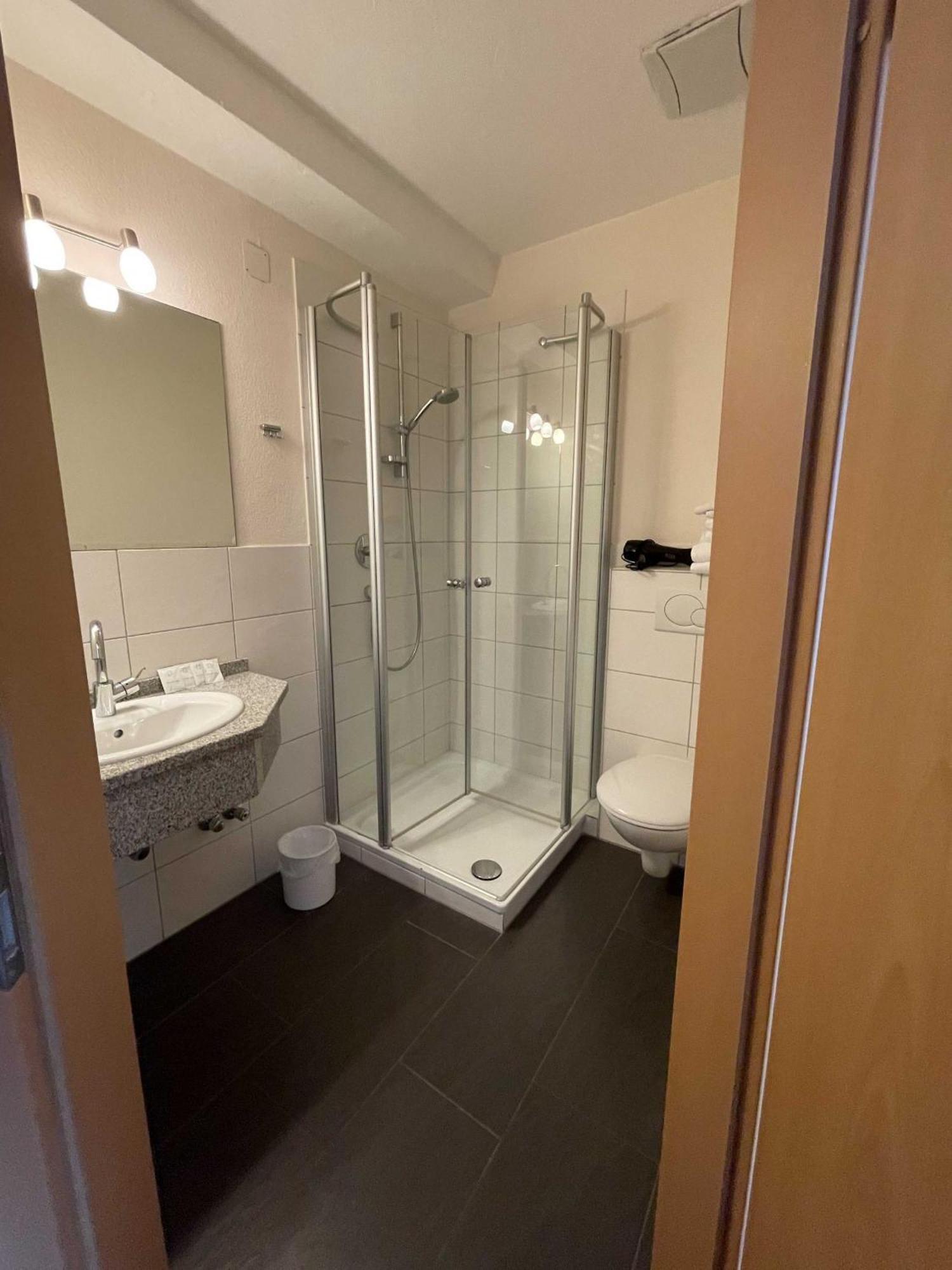 Hotel Zur Mosel Minheim Luaran gambar