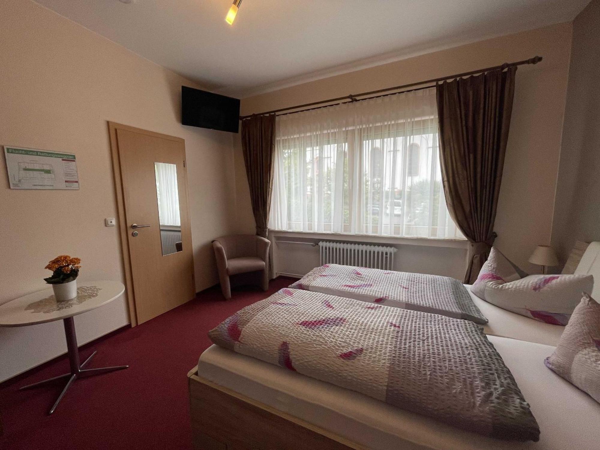 Hotel Zur Mosel Minheim Luaran gambar