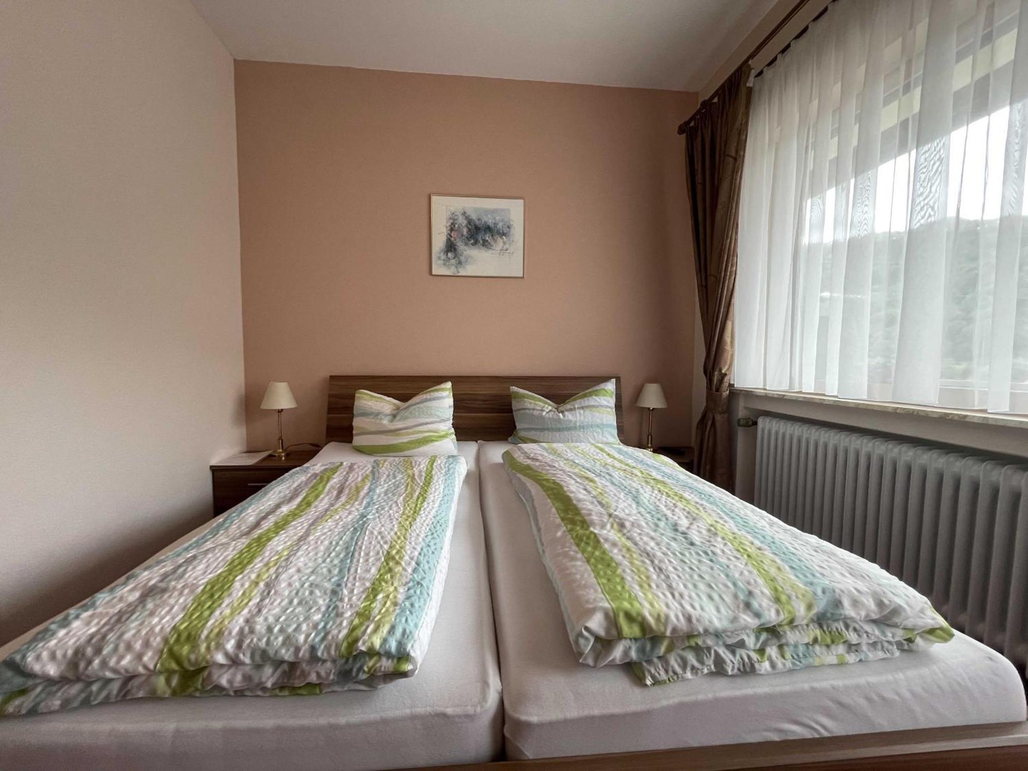 Hotel Zur Mosel Minheim Luaran gambar